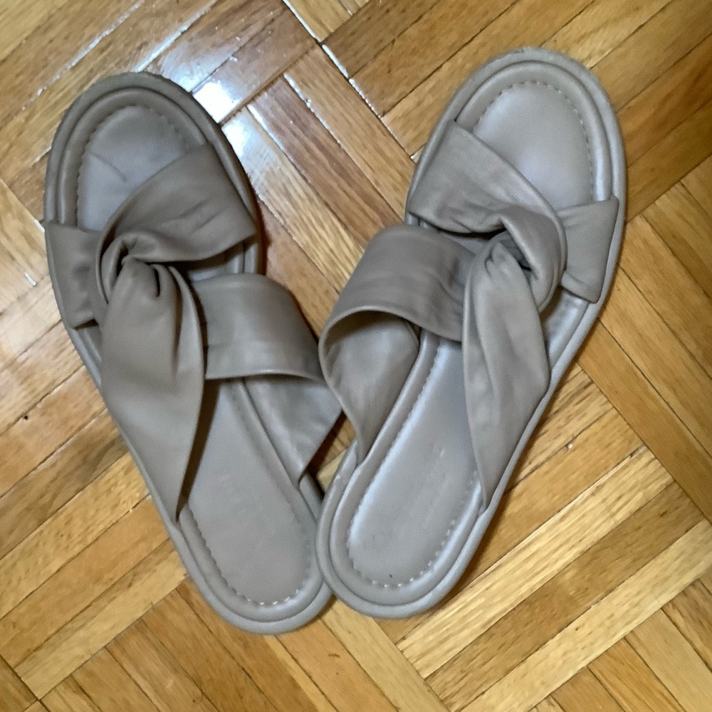 Women's Twist Strap Slide Sandals - Nude